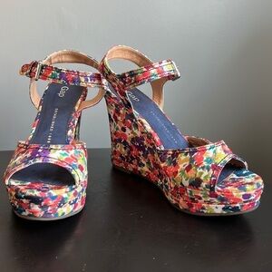 GAP Floral Peep Toe Wedged Sandals